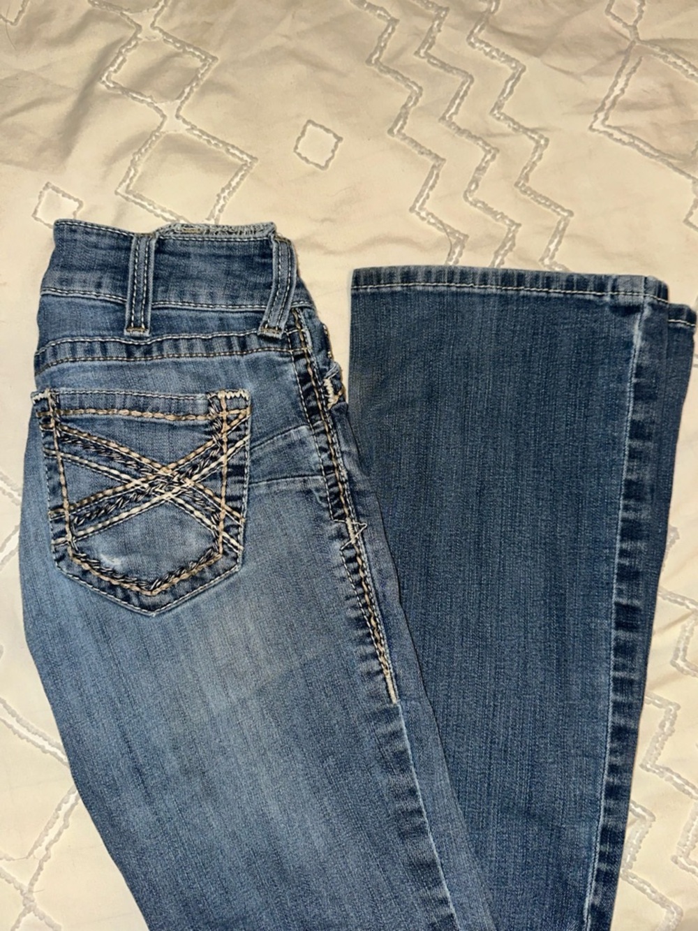 Ariat Women's Medium Wash Mid Rise Bootcut Jeans